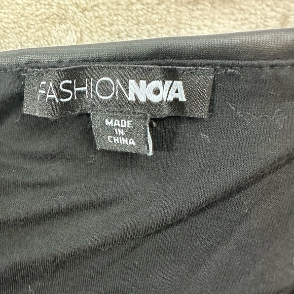 Fashion Nova Black Faux Leather  Black Crop Top - Picture 7 of 9